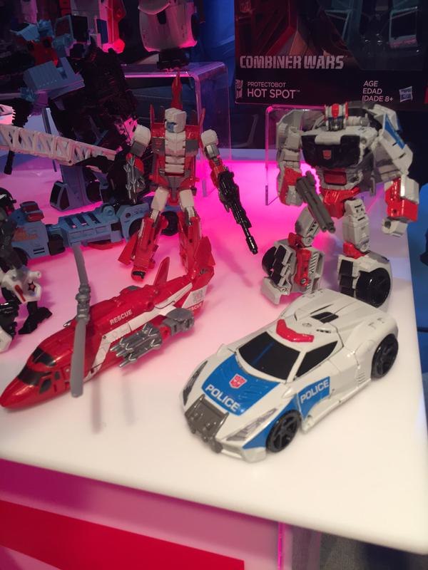 Toy Fair 2015   First Looks At Defensor Combiner Wars Figures Images  (21 of 130)